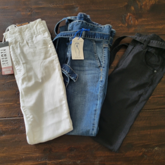 Almost Famous Denim - Bundle of size 5 jeans-Cello/Almost Famous